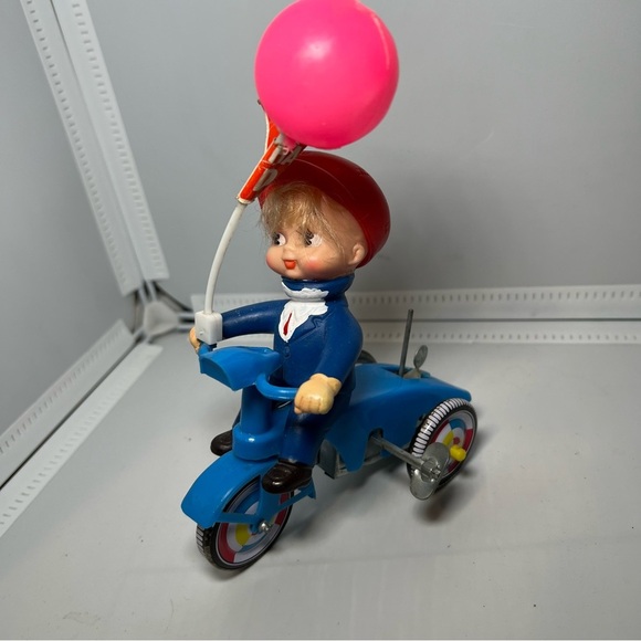 1960s-70s Mechanical Boys Tricycle With Revolving Bell Tin Vtg Toy Works Great - Picture 4 of 6